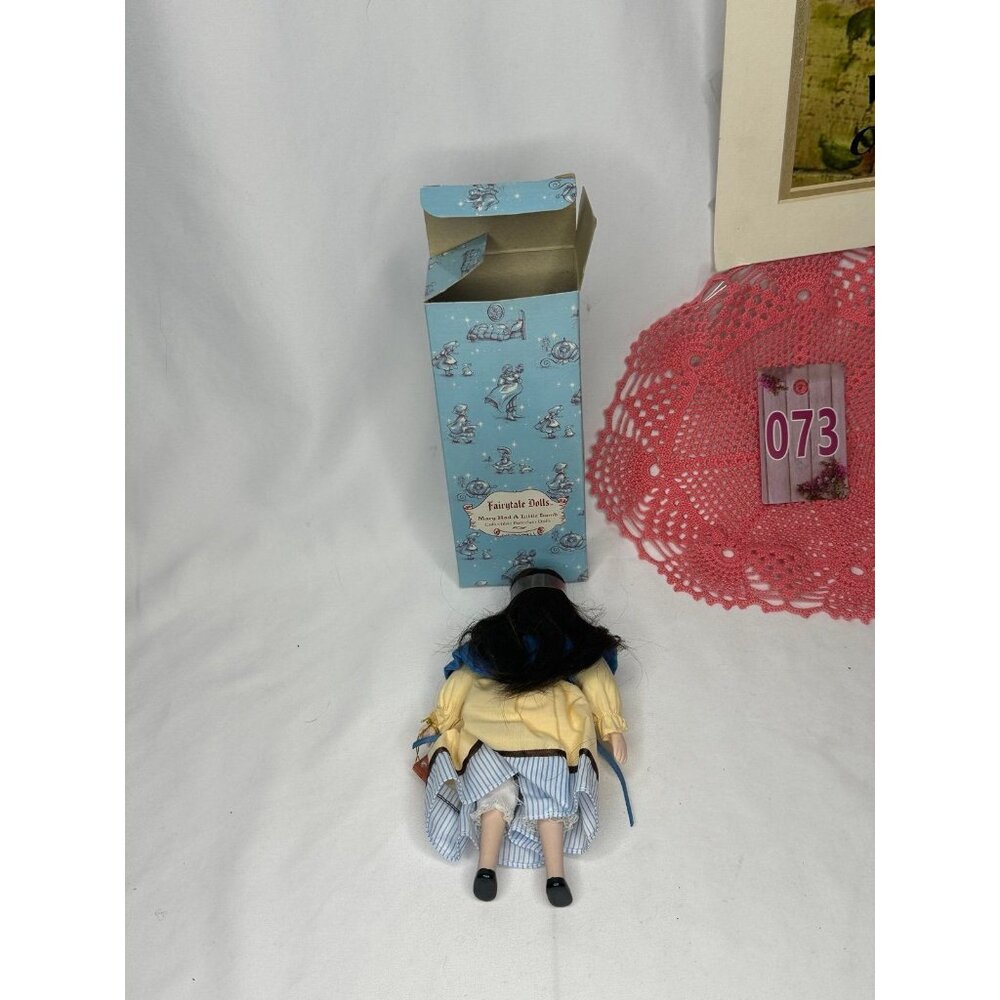 Vintage Russ Berrie Fairytales Mary Had A Little Lamb Porcelain Doll #1705 - Picture 3 of 11